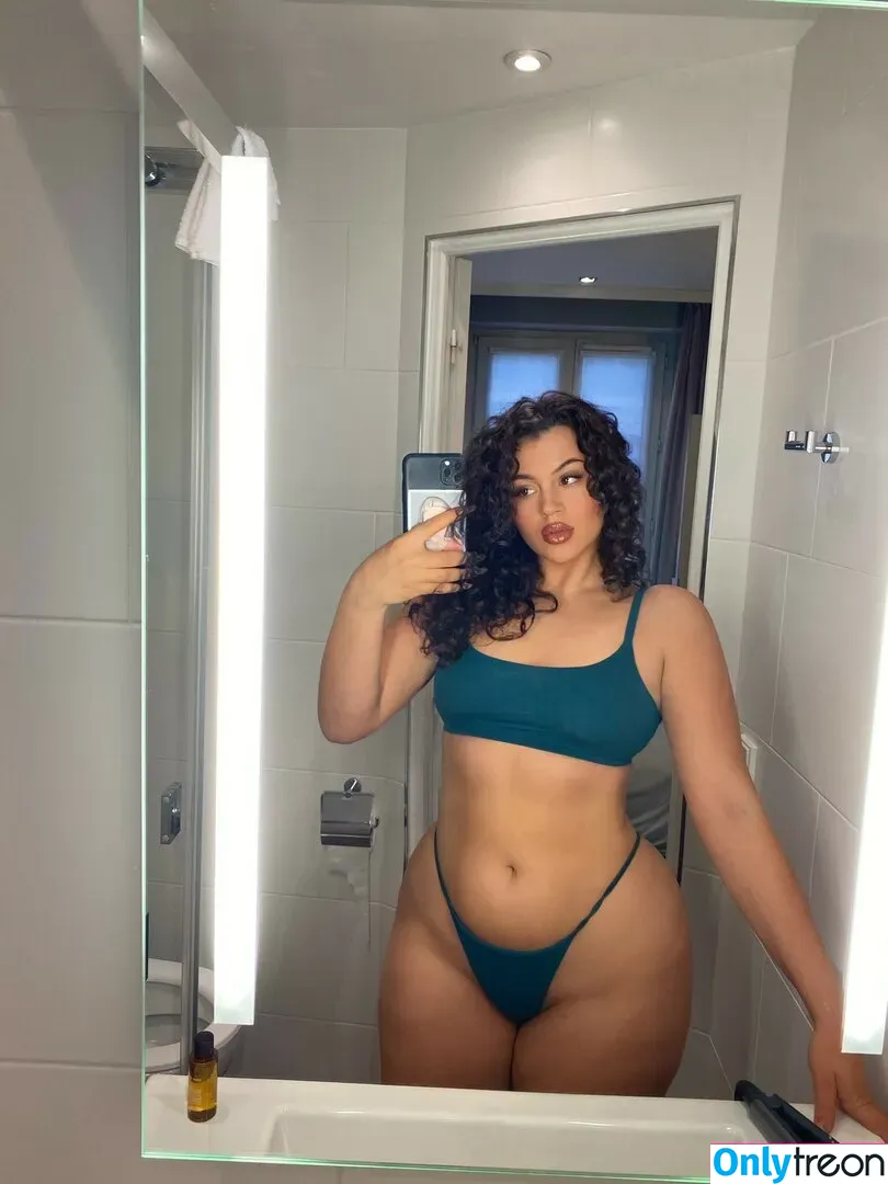 Valeria Vendetta голая photo #0022 (valvsval)