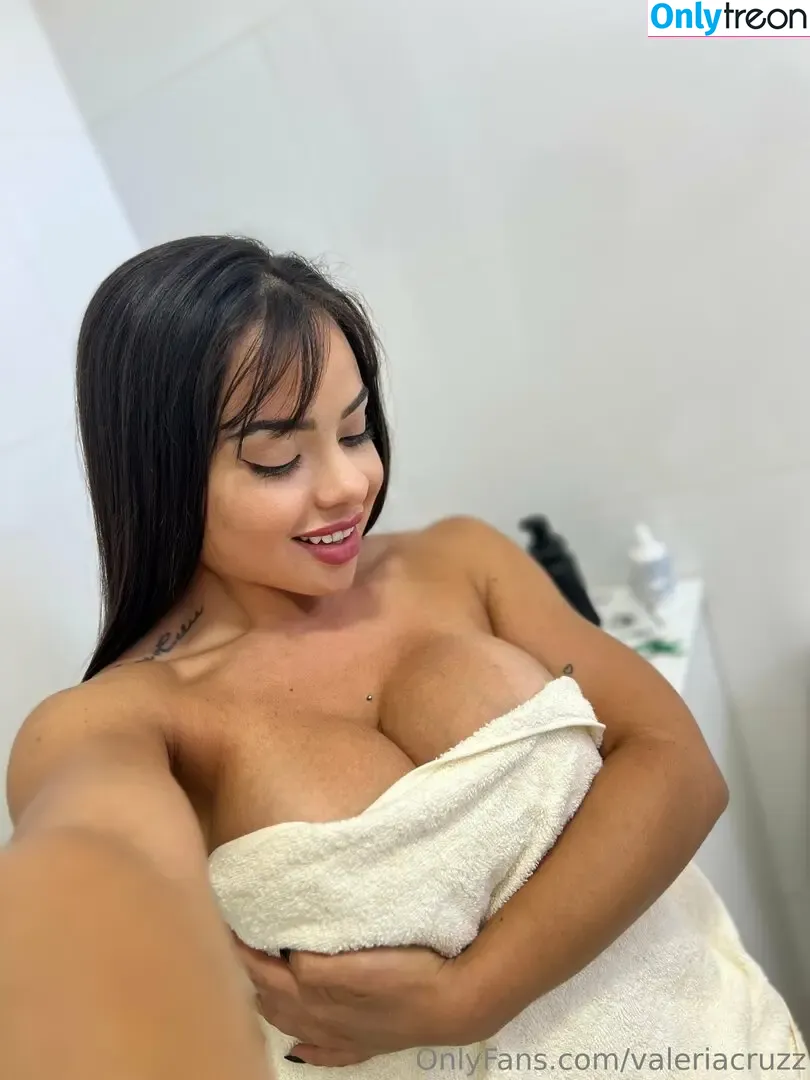valeriacruzz nude photo #0009 (valecruzr)
