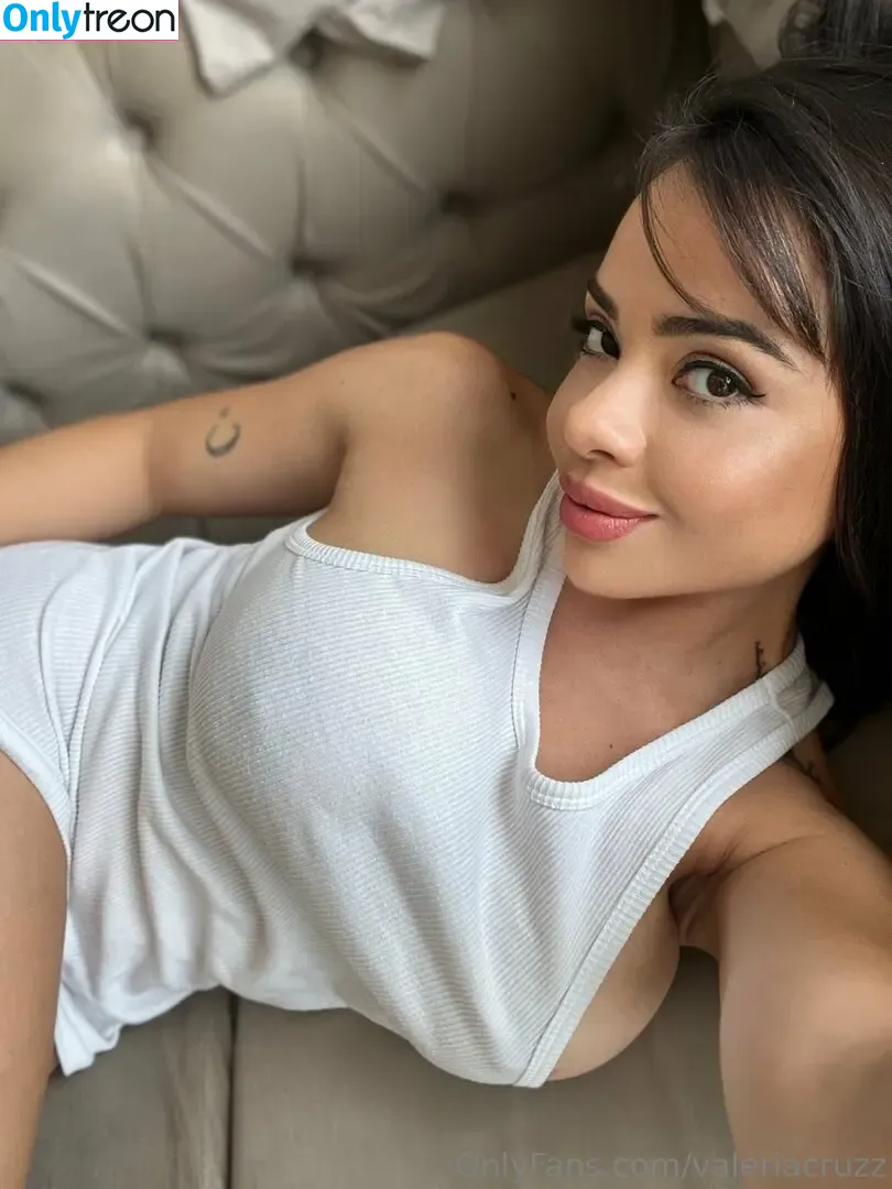 valeriacruzz nude photo #0021 (valecruzr)