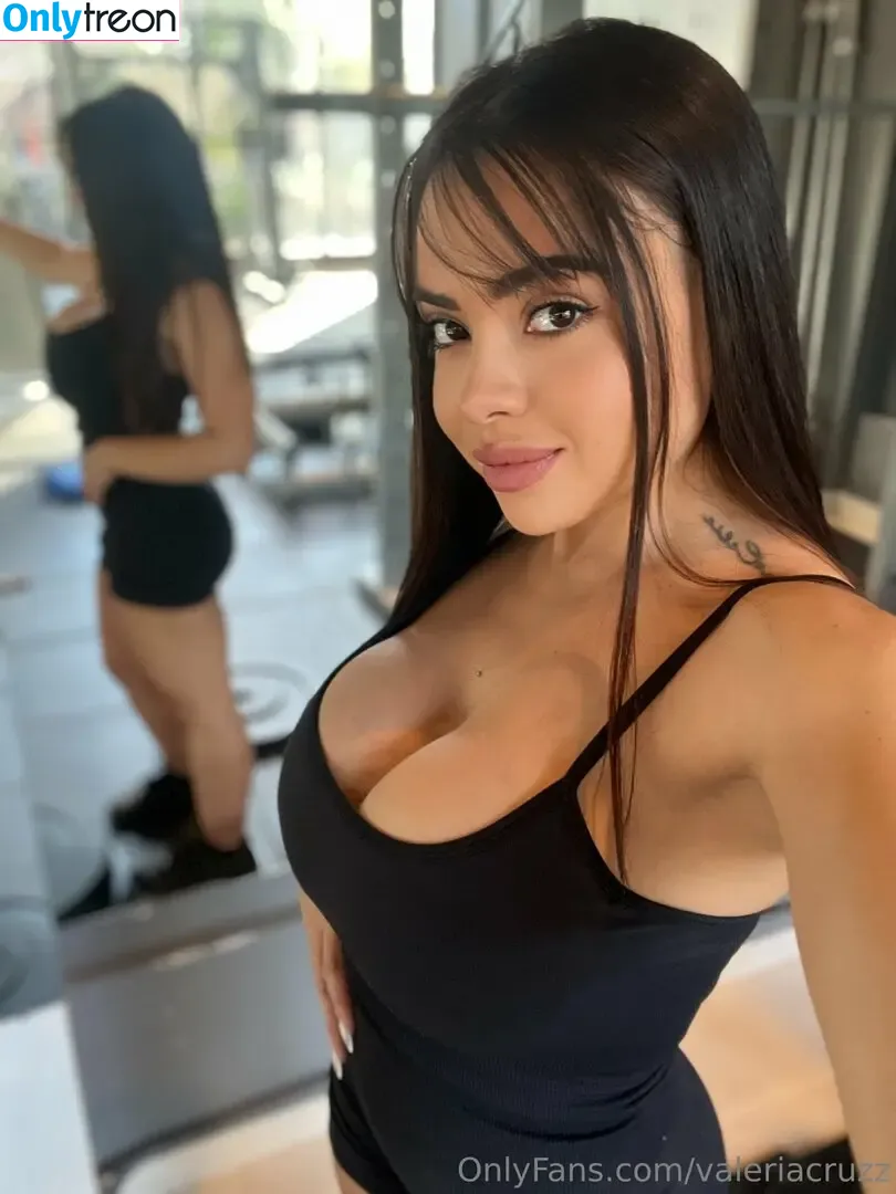 valeriacruzz голая photo #0048 (valecruzr)