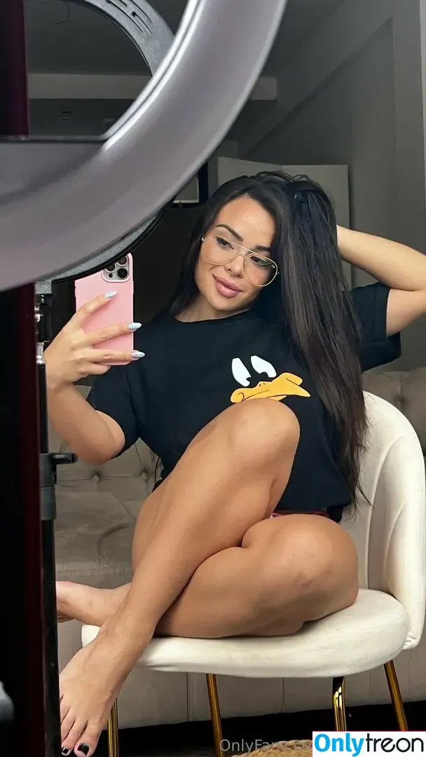 valeriacruzz nude photo #0175 (valecruzr)