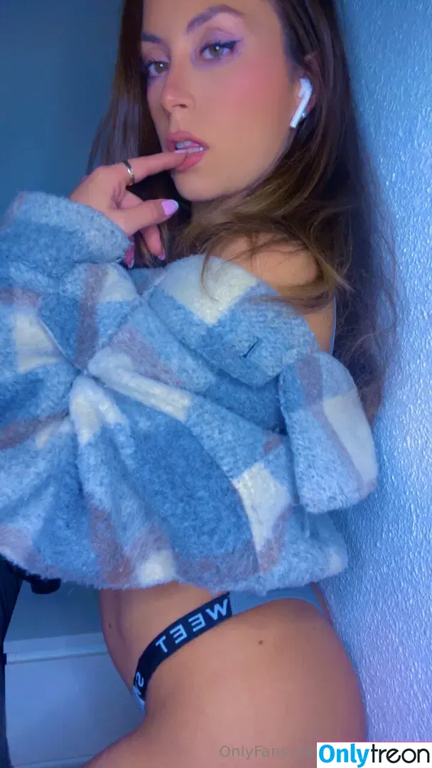 valerialovvs nude photo #0031 (_valeriavs)