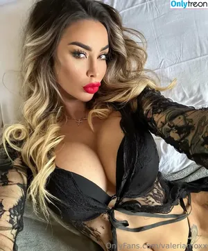 valeriamoxx / valeria.moxx nude photo #0001