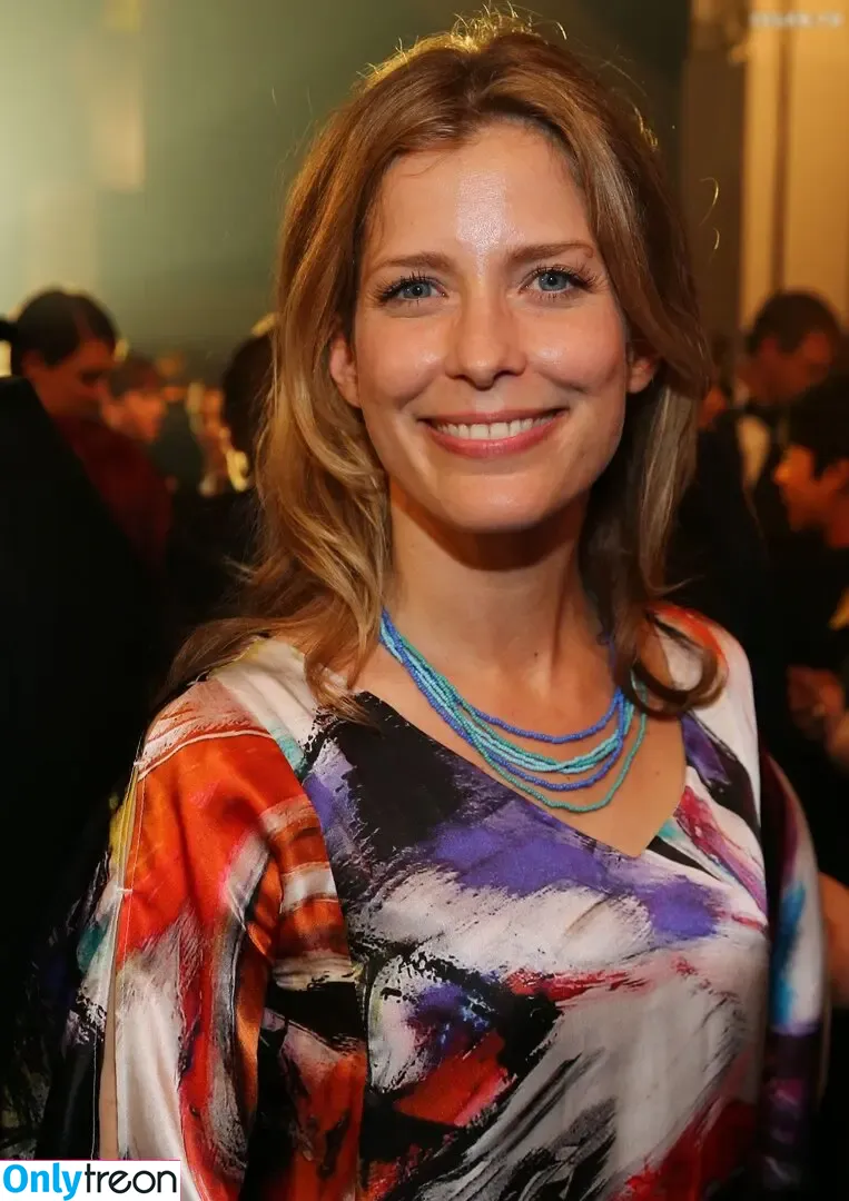 Valerie Niehaus голая photo #0022 (lauravetter)