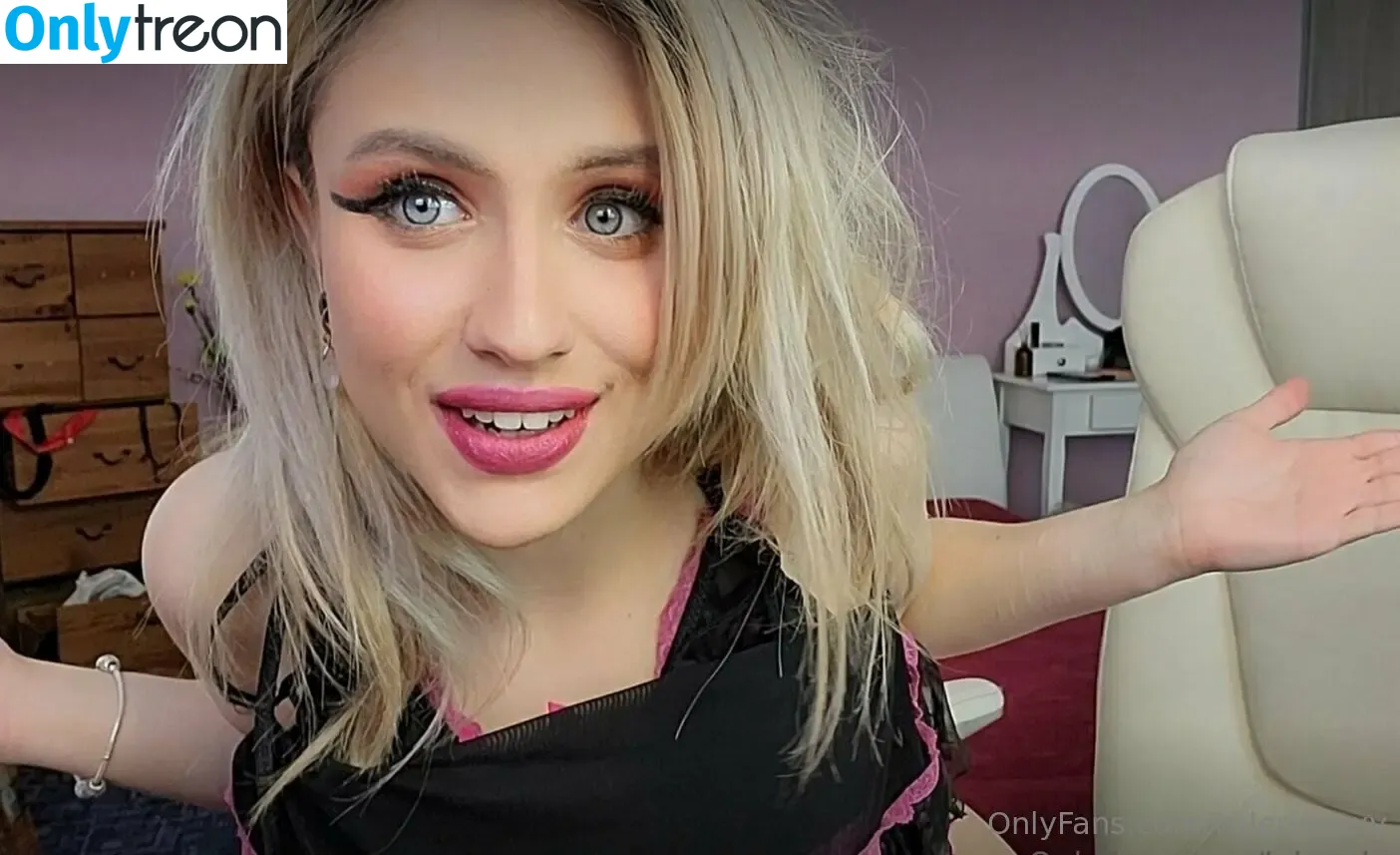 valeriesexy голая photo #0011 (valeriesexy)