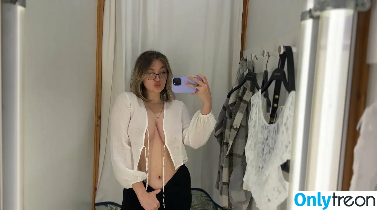 valerimii nude photo #0004 (_valeririi)