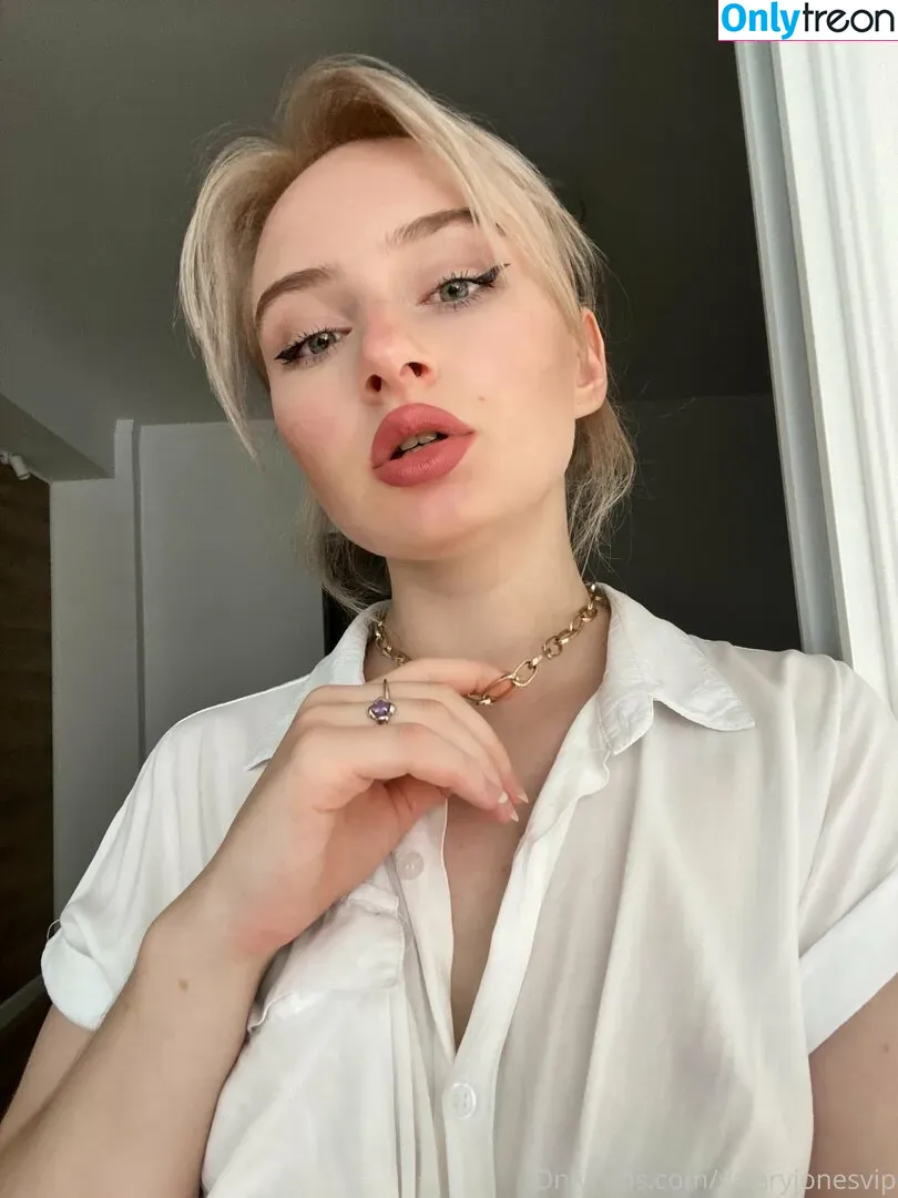 valeryjonesvip nude photo #0085 (valeryjones_)