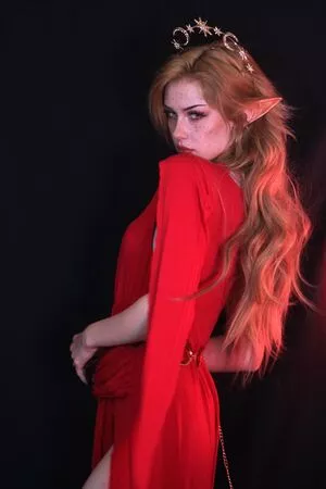 ValiantF0x / VixenValiant / user фото голая #0128