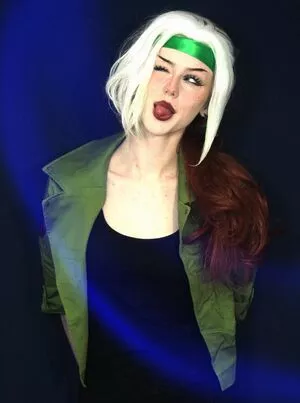 ValiantF0x / VixenValiant / user фото голая #0139