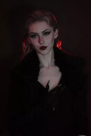 ValiantF0x / VixenValiant / user фото голая #0219