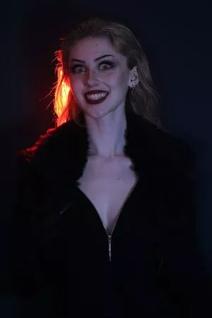 ValiantF0x / VixenValiant / user фото голая #0229