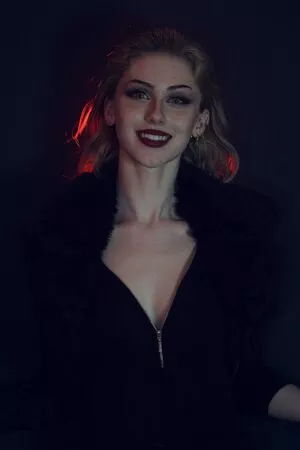 ValiantF0x / VixenValiant / user фото голая #0231