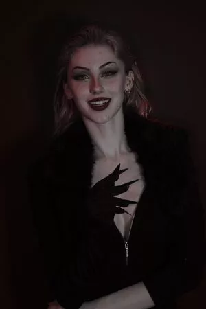 ValiantF0x / VixenValiant / user фото голая #0234