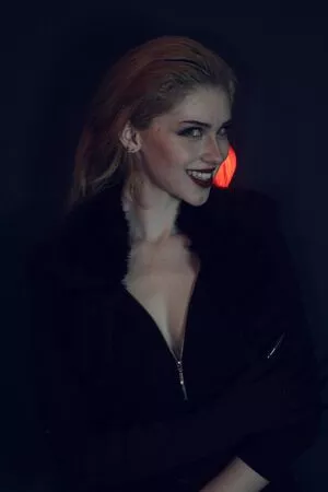 ValiantF0x / VixenValiant / user фото голая #0237