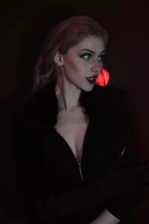 ValiantF0x / VixenValiant / user фото голая #0244
