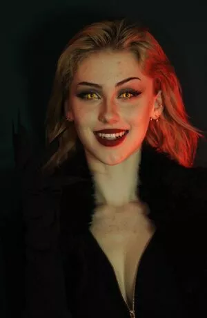 ValiantF0x / VixenValiant / user фото голая #0248