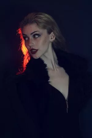 ValiantF0x / VixenValiant / user фото голая #0251