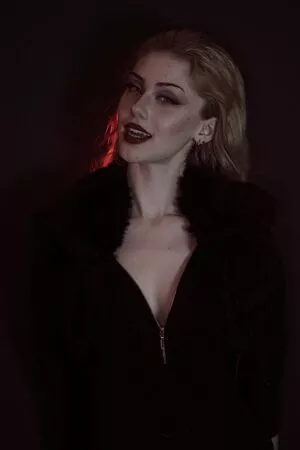 ValiantF0x / VixenValiant / user фото голая #0252