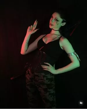 ValiantF0x / VixenValiant / user фото голая #0263