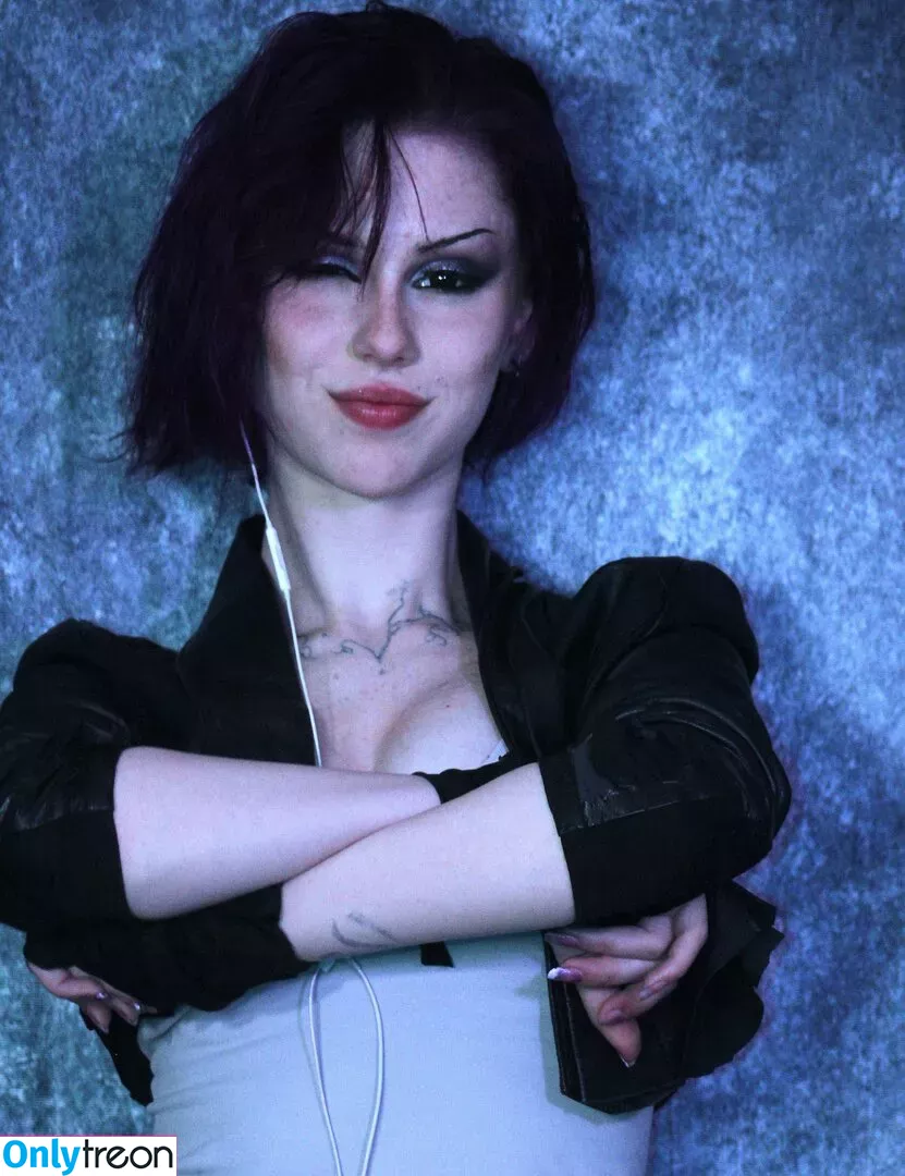 ValiantF0x голая photo #0154 (VixenValiant / user)