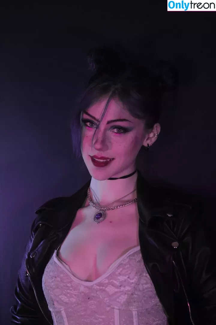 ValiantF0x голая photo #0166 (VixenValiant / user)