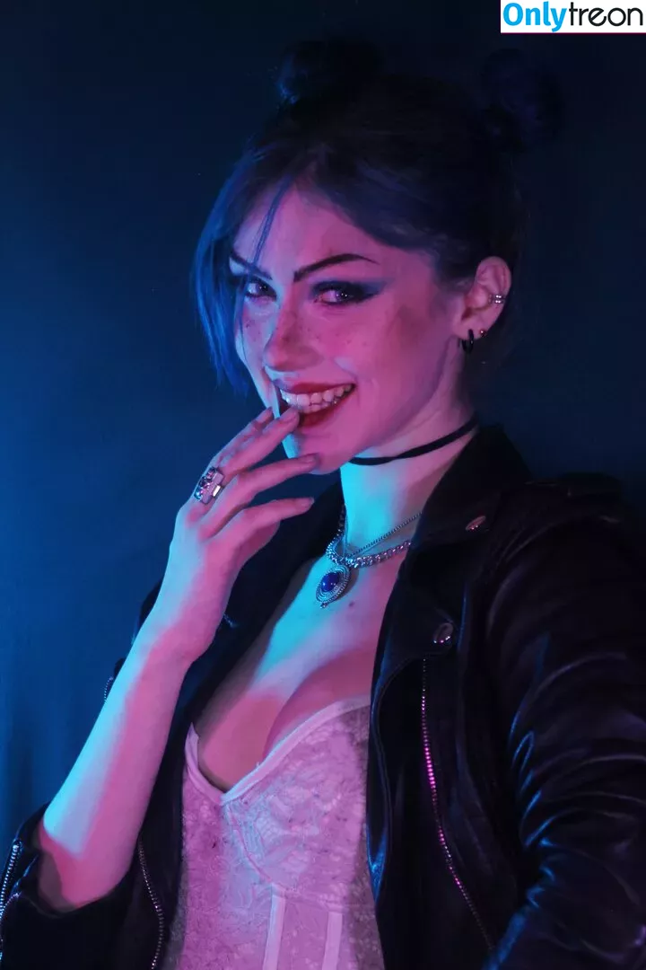 ValiantF0x голая photo #0176 (VixenValiant / user)