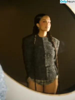 Valkyrae nude photo #1309