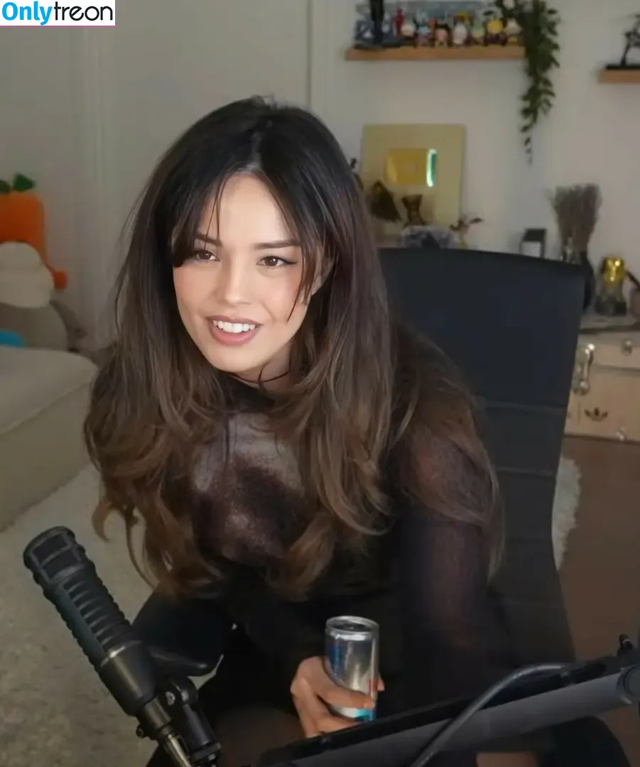 Valkyrae голая photo #1187 (Valkyrae)