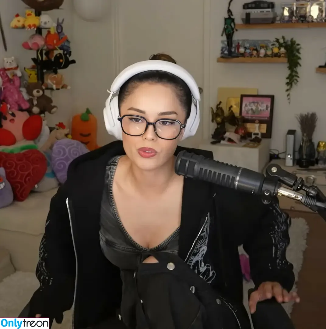Valkyrae голая photo #1261 (Valkyrae)