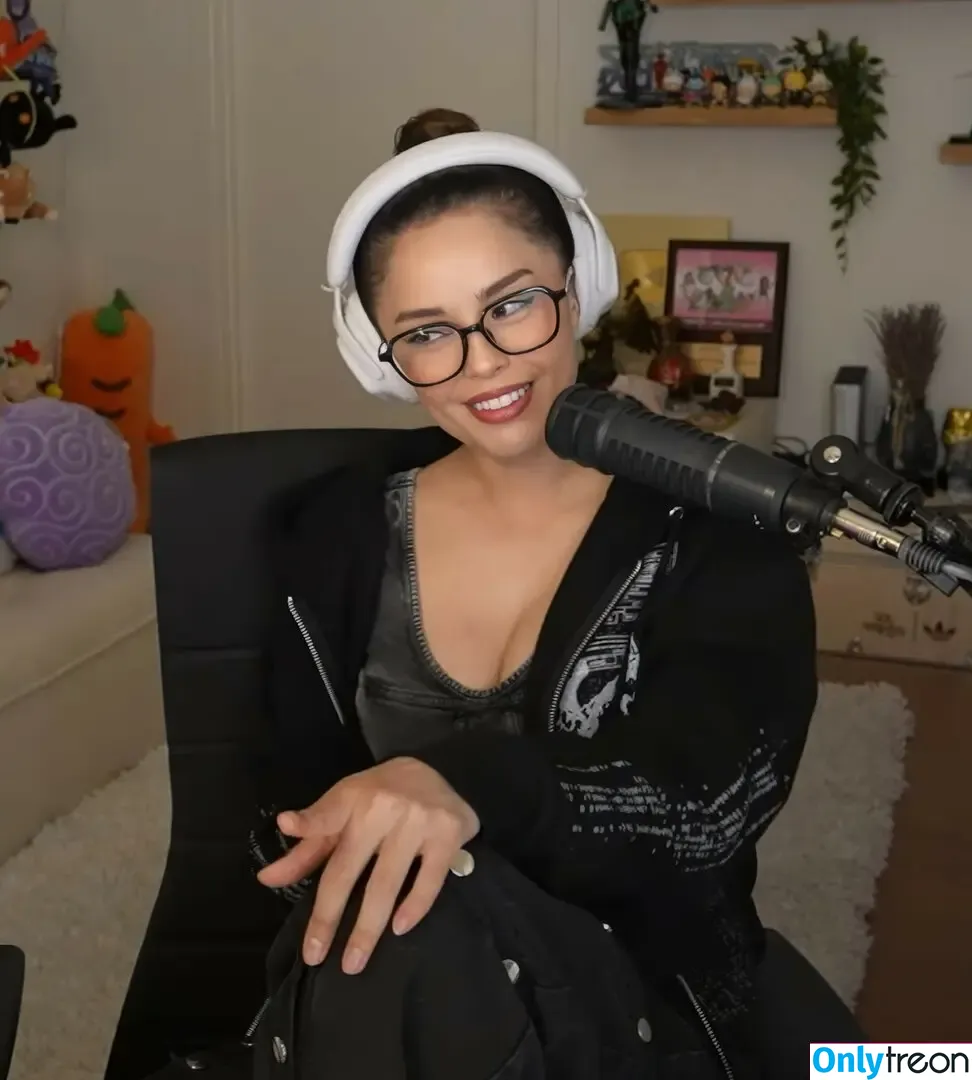 Valkyrae голая photo #1267 (Valkyrae)