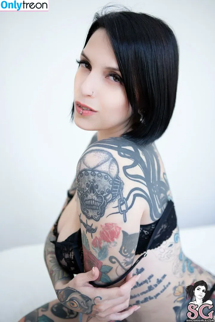 Valkyria nude photo #0172 (valky / valkyria.sg)