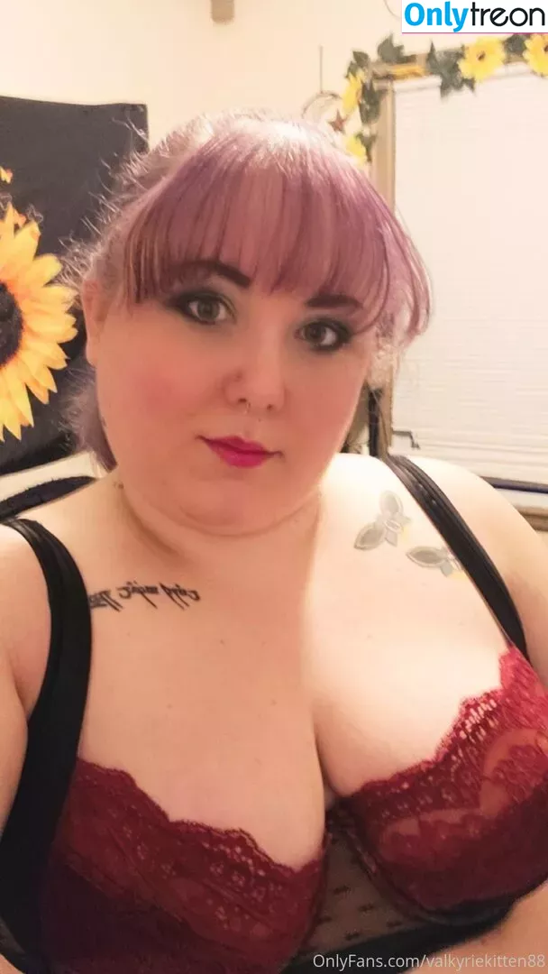 valkyriekitten88 nude photo #0008 (valkyriekitten88)