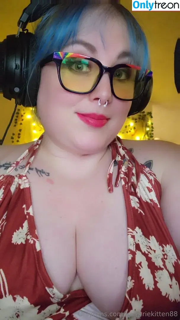 valkyriekitten88 nude photo #0101 (valkyriekitten88)