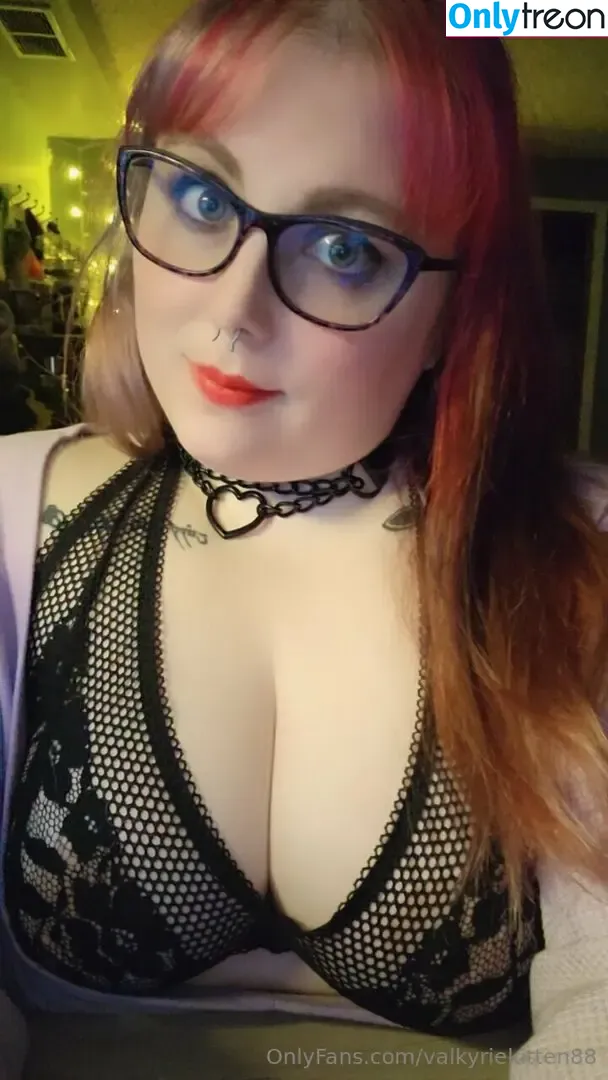 valkyriekitten88 nude photo #0105 (valkyriekitten88)