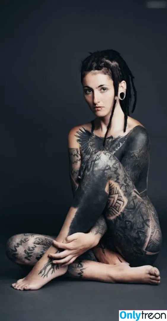 Valkyriz nude photo #0010 (_valkyriz_)