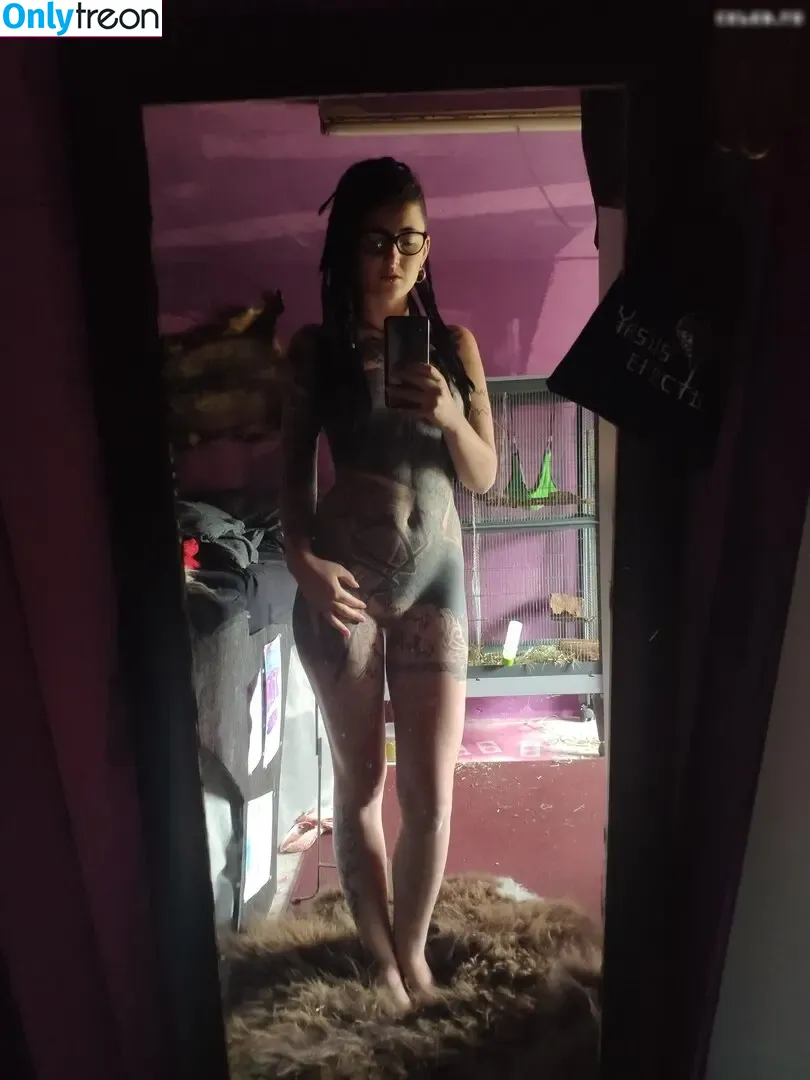 Valkyriz nude photo #0032 (_valkyriz_)