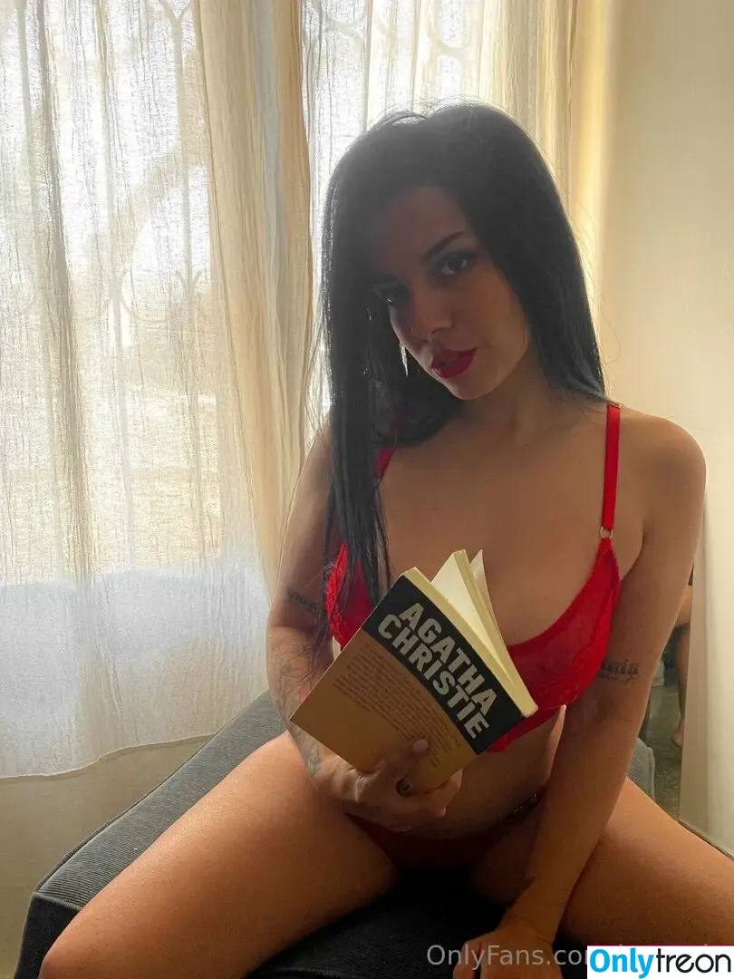 Valu Herrera nude photo #0008 (herreravalu / sunny_herrera)