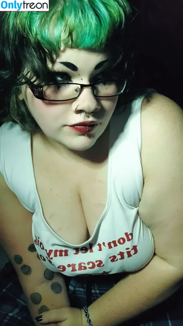 vampiricmilkers nude photo #0003 (vampiricmilkers)