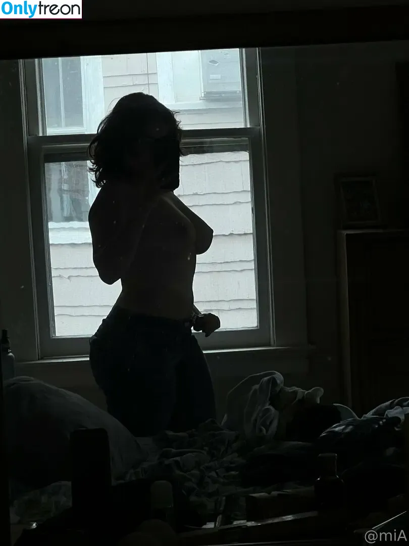 vampryn nude photo #0102 (chiquititangel / sirenmiaa / vampryn_)