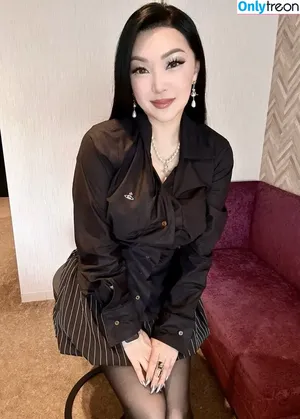 Vampybitme / Linda Le фото голая #0136