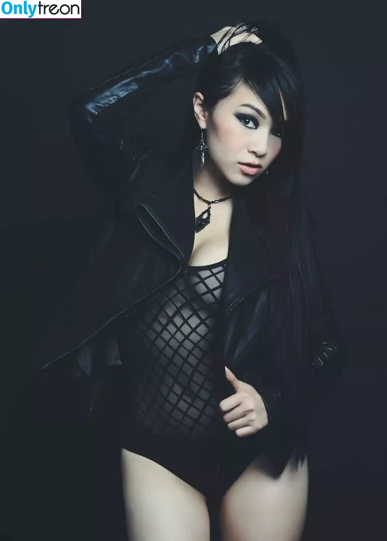 Vampybitme nude photo #0056 (Linda Le)