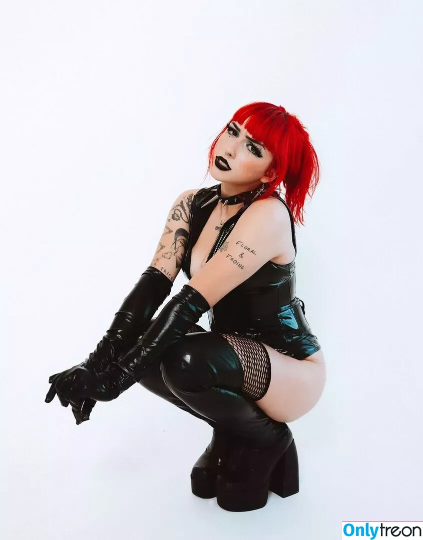 vana_nz nude photo #0070 (vana__nz)