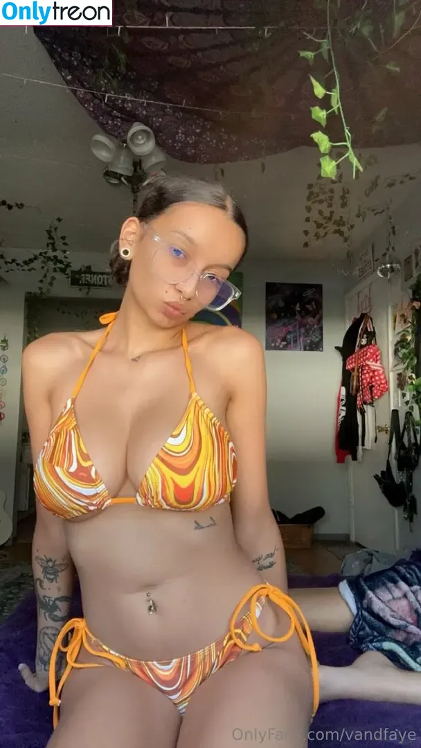 vandfaye голая photo #0007 (iamvannafaye)