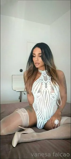 vanefalcao / vanesa_falcao / vanesafalcao27_ nude photo #0011