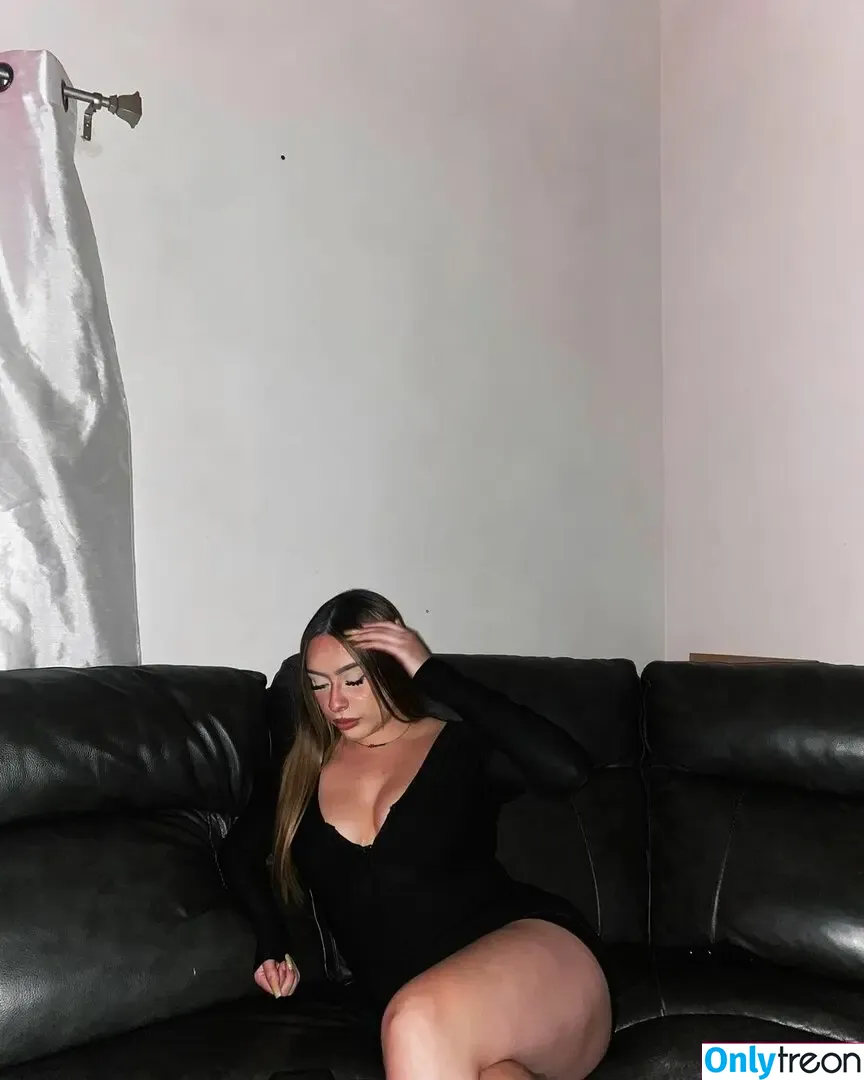 Vanessa Alfaro nude photo #0069 (julioalfaro_10 / vanessaalfarro)