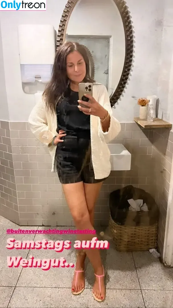Vanessa Blumhagen голая photo #0175 (vanessa_blumhagen)