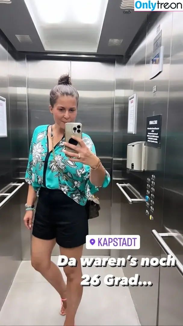 Vanessa Blumhagen голая photo #0176 (vanessa_blumhagen)