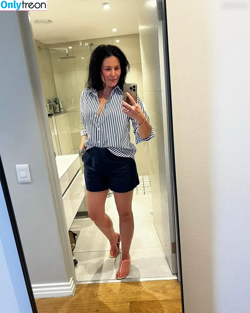 Vanessa Blumhagen голая photo #0218 (vanessa_blumhagen)