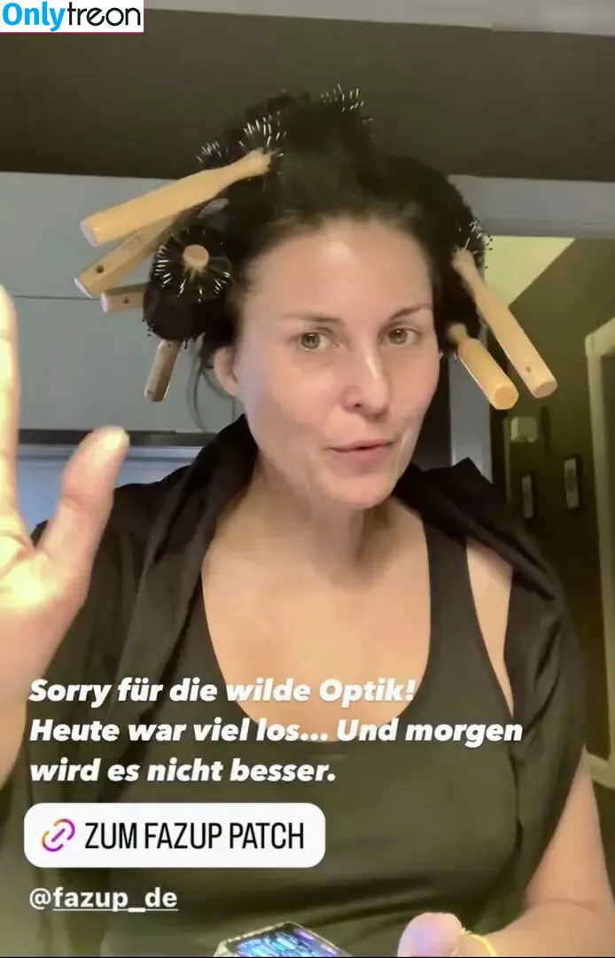 Vanessa Blumhagen nude photo #0278 (vanessa_blumhagen)