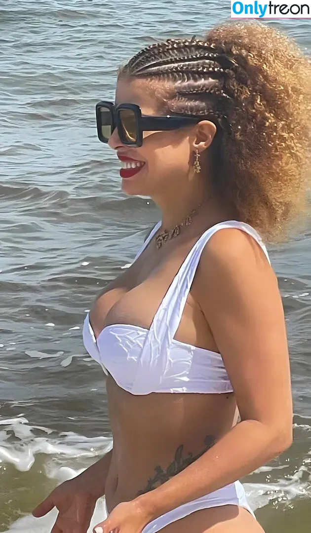 Vanessa Da Mata голая photo #0045 (vanessadamata)